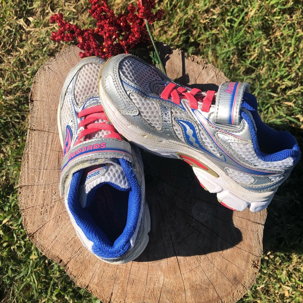 Kids sneakers